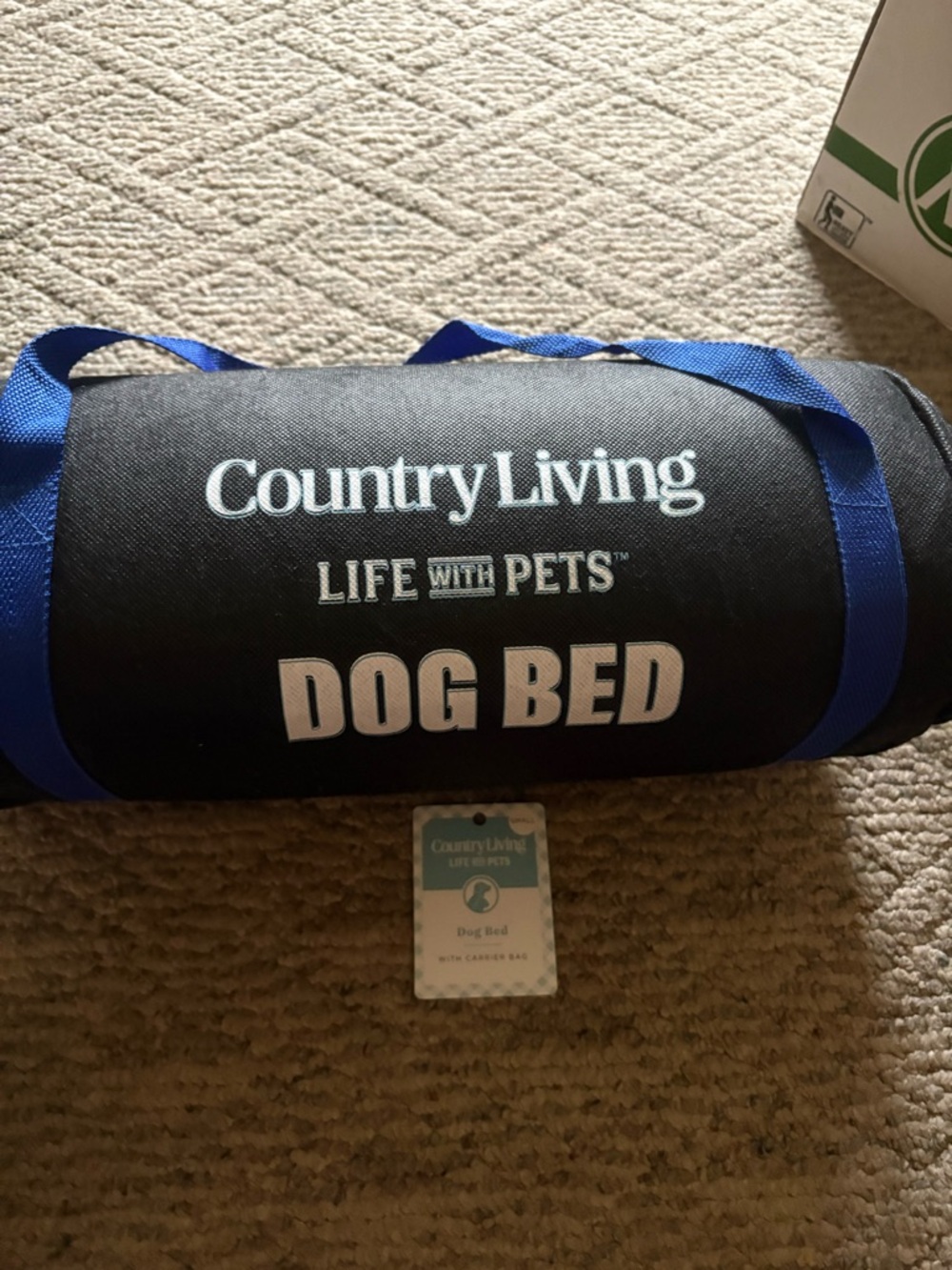 New Country Living Blue Dog Bed with Carrying Bag